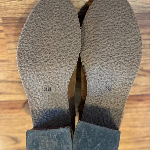 SUNDANCE Catalog Suede Ankle Boots Size 39 (Size 8)  Gorgeous Like New - Picture 13 of 14